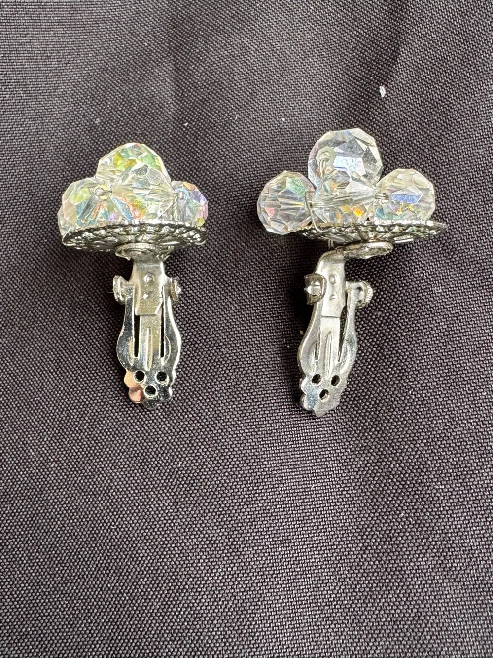 Vintage Aurora Borealis Crystal Glass Bead Necklace and Clip-On Earrings - Picture 3 of 9